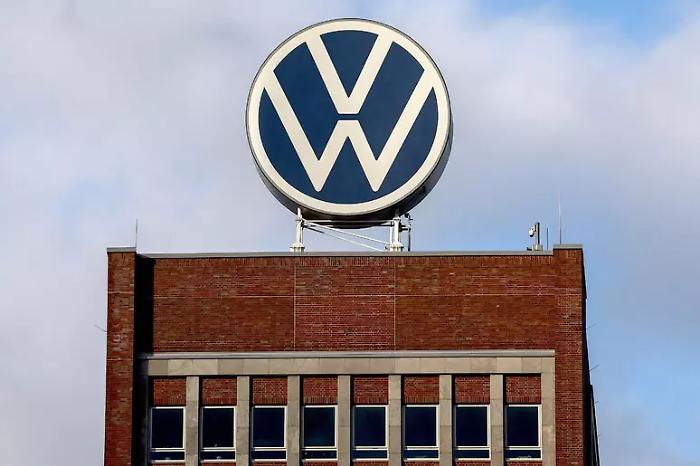 Volkswagen approva il piano di risanamento Blume: 50.000 posti a rischio e quattro stabilimenti in bilico