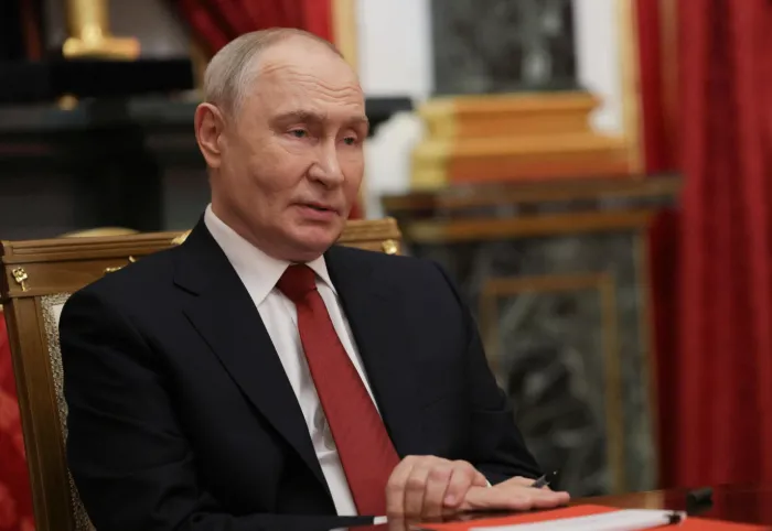 Attacchi russi sui porti ucraini e nuova guerra d'attrito: l'analisi di Petraeus sul conflitto e la nomina di Fedorov