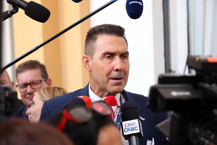 Vannacci al convegno per poliziotti, il Viminale fa marcia indietro: niente formazione n&eacute; questore