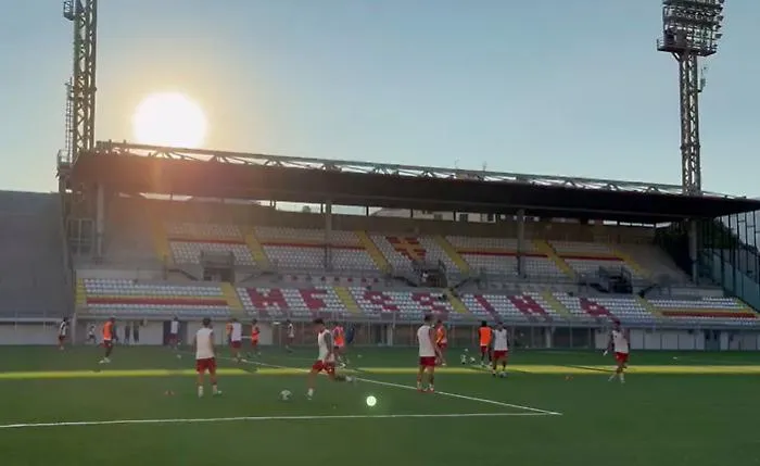 Primo allenamento del Messina nel rinnovato stadio "Celeste"