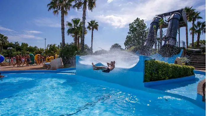 Aretusa Park, la propriet&agrave; precisa: &laquo;Nessuno scarico abusivo, autorizzazioni tutte in regola&raquo;