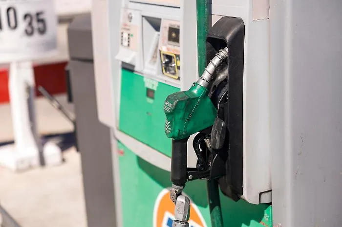 Emergenza diesel: il prezzo schizza in alto e il taglio fiscale non basta pi&ugrave; 