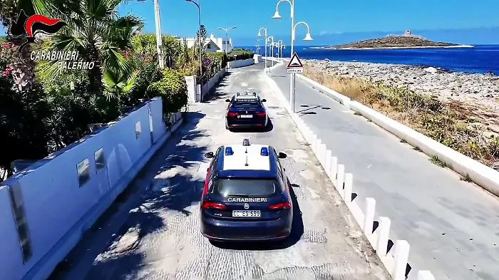&laquo;Siamo la mafia di Capaci&raquo;, la spedizione punitiva e la rapina al locale:  arrestata una banda di tre giovani