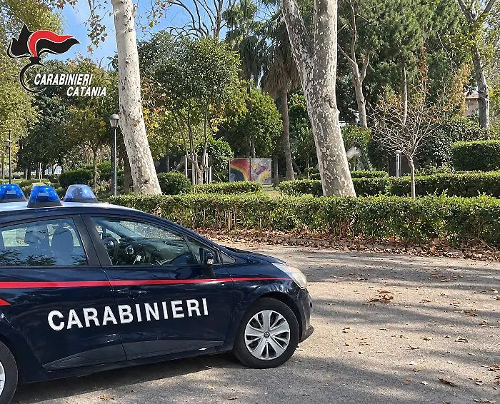 Direttore insegue il ladro fino alla Villa Bellini: arrestato 22enne di Gravina