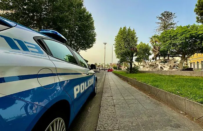Urla alla stazione: arrestato l'uomo accusato di rapina e aggressione nei pressi di Catania Centrale