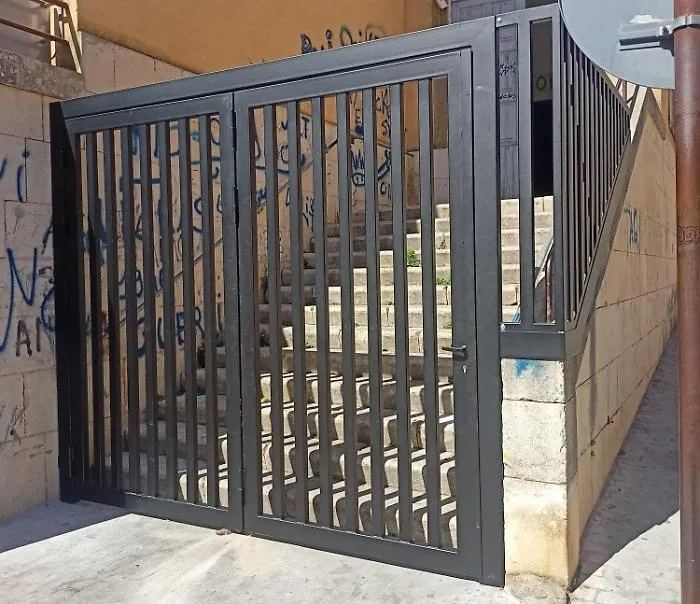 Ragusa, installato il cancello al plesso scolastico della IV novembre
