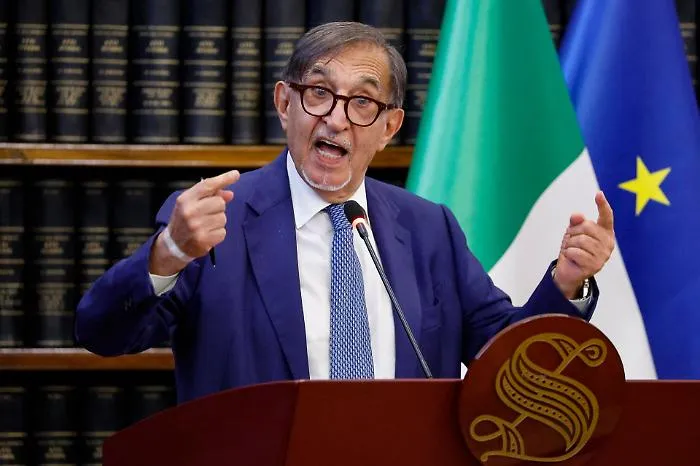 Scadenza della legislatura, La Russa spinge per l'anticipo: &laquo;Evitiamo lo shock di settembre&raquo; 
