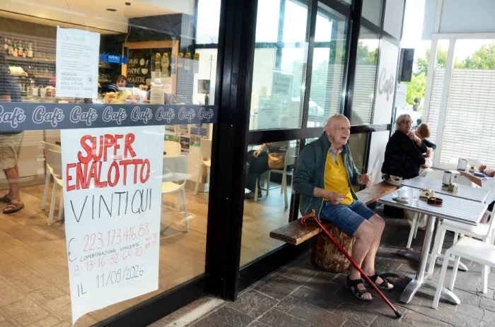 L'identikit del neo miliardario senza volto: chi c'&egrave; dietro la schedina da 223 milioni?