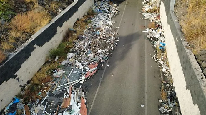 Stop al degrado sulla Sp 136 a Patern&ograve;: decine di tonnellate rimosse e verifiche per cemento-amianto