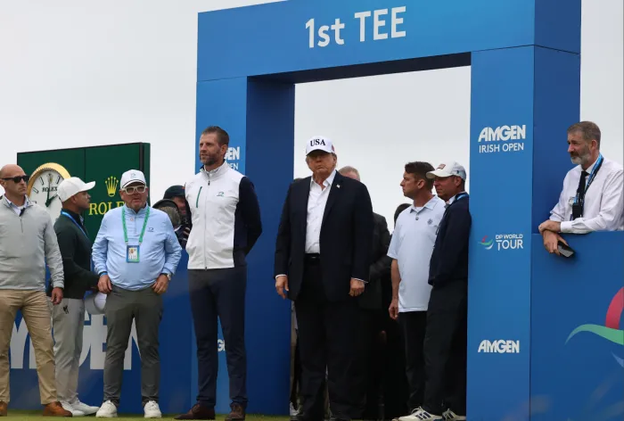 Trump: &laquo;Nessun freno all'IA, chi vince questa corsa vince tutto&raquo;. E poi insiste  sulla riunificazione dell'Irlanda