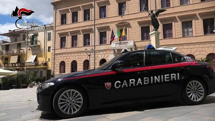 Droga e armi a Misilmeri: dopo la cessione di crack scatta la perquisizione, tre arresti dei carabinieri