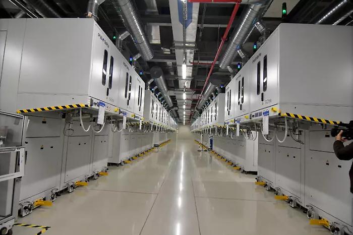 Stm scommette sul "gemello digitale" a Castelletto per rilanciare la sovranit&agrave; tecnologica europea