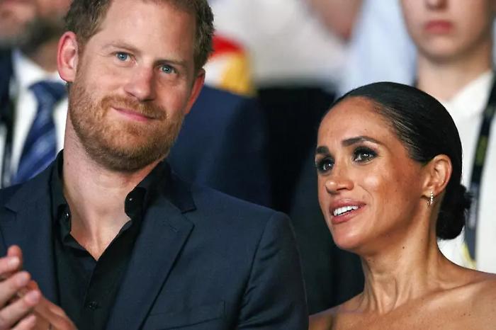 Harry e Meghan trasferiscono i figli in un'altra scuola a lezioni iniziate: livello di sicurezza sar&agrave; rivisto