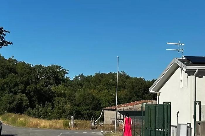 Famiglia nel bosco, saltato l'incontro per il rientro "a tappe" dei bambini: mancano sicurezza e privacy