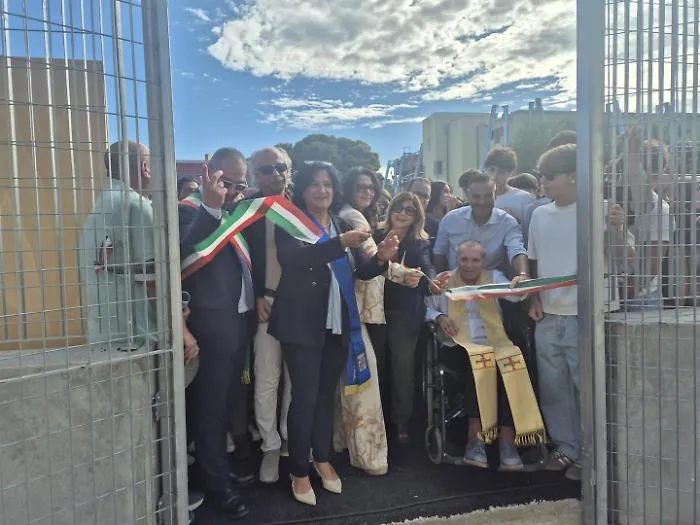 Comiso, inaugurato il nuovo plesso del Carducci: dieci classi in pi&ugrave; a disposizione dell'istituto