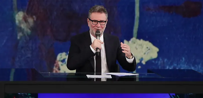 Fabio Fazio per una sera a "Tale e Quale Show": "Perch&eacute; no? Ci divertiamo, tutto qua"