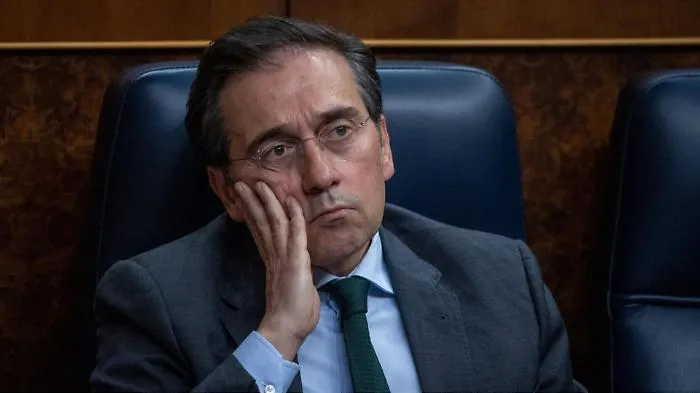 Schengen, Albares contro Meloni: &laquo;Non &egrave; una leader europea all&rsquo;altezza&raquo;