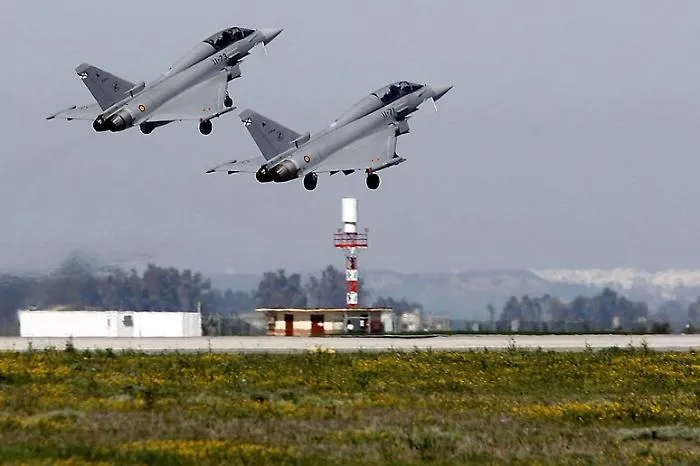 Allarme nei cieli della Lituania, Eurofighter italiani abbattono un drone infiltrato dalla Bielorussia 
