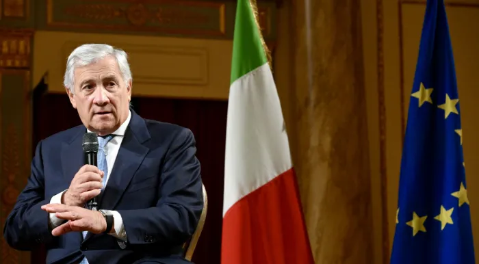 Sanzioni mirate a Israele e stop agli insediamenti illegali. Tajani: &laquo;Fermezza e azione&raquo;