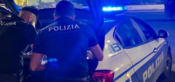 Evade due volte da casa in 15 minuti: il giudice dispone il carcere