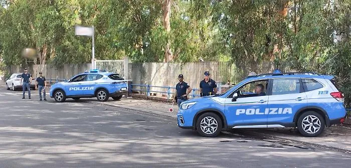 Ruba gasolio e bagagli da un bus turistico alla Playa: poliziotto ferito durante l'arresto