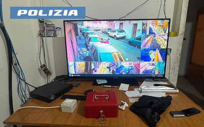 Crack-room in immobile disabitato al Pigno: 22enne arrestato dopo infiltrazione di un agente in borghese