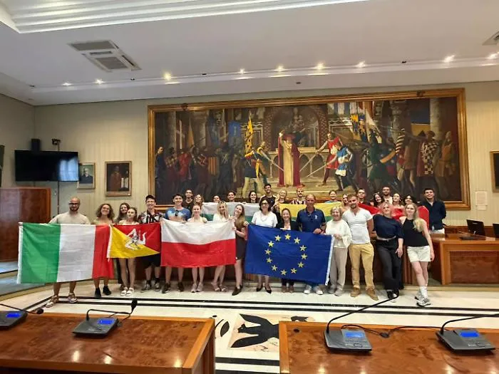 Modica, accolti a palazzo di Citt&agrave; trentuno giovani partecipanti al progetto Erasmus