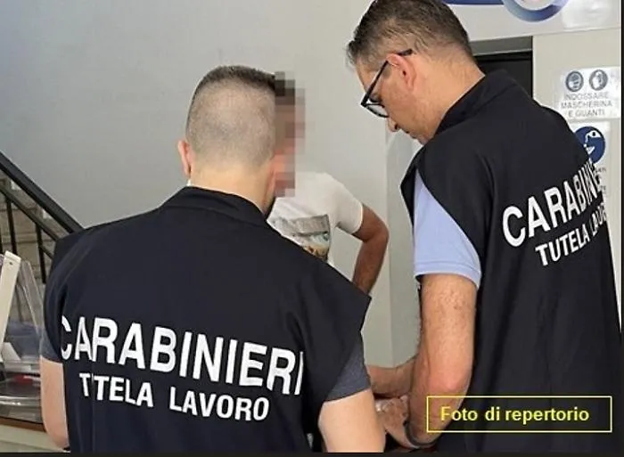 Catania, due lavoratori in nero: chiude la rivendita di articoli per la casa 