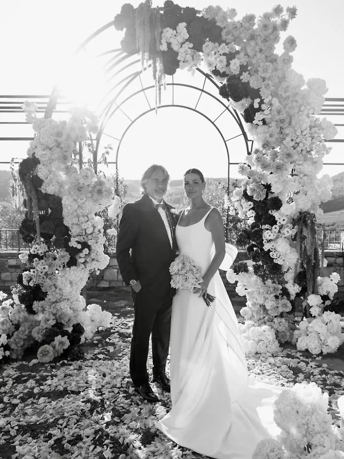 Il s&igrave; toscano di Vanessa Incontrada e Rossano Laurini: le nozze dopo vent'anni d'amore