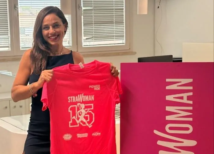 Strawoman 2026 a Mazara del Vallo: la camminata in rosa con la madrina Letizia Sucameli