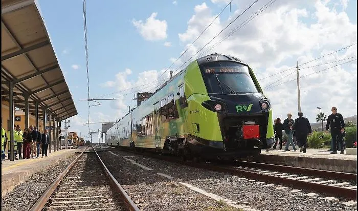 Voli per Catania dirottato a Palermo: Trenitalia potenzia i treni con posti extra