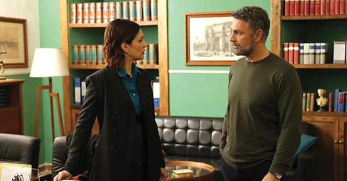 Raoul Bova: &laquo;Io preside in una scuola inclusiva che non ghettizza&raquo;