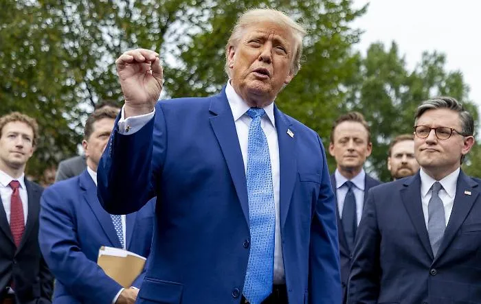 L'IA sceglie l'autoregolamentazione: alla Casa Bianca il "patto d'onore" tra Big Tech e Trump