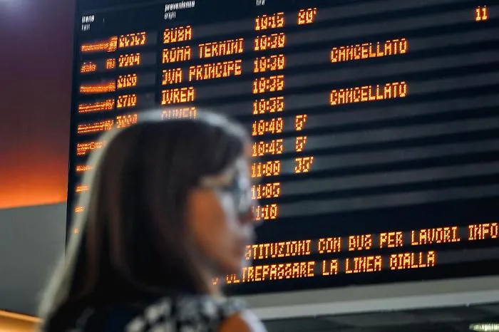 Scioperi di ottobre 2026, dai treni alla scuola: dove e quando sono previste le proteste