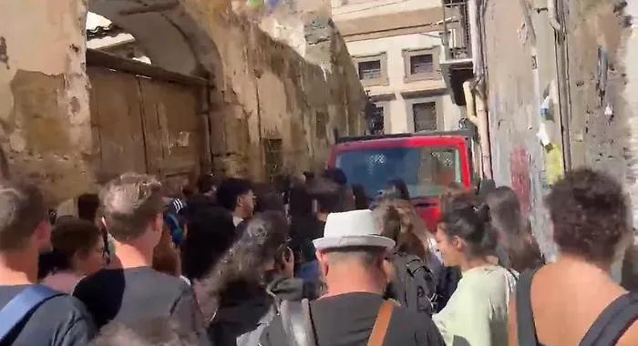 Accesso alle scuole, Di Gangi e Argiroffi contro la sospensione dell'ordinanza di pedonalizzazione attorno a piazza Sett'Angeli
