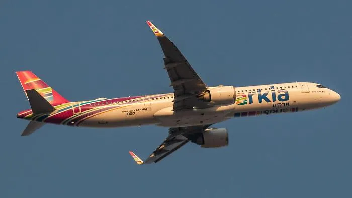 Primo volo israeliano da Dubai dopo pilota accoltellato in cabina