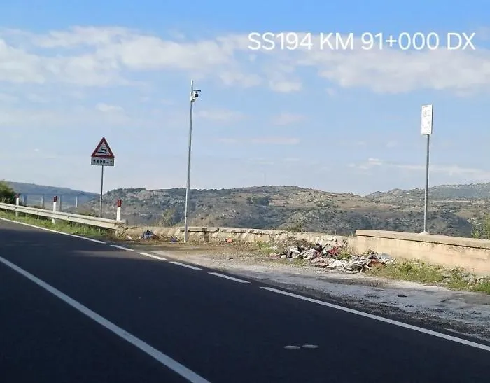 Ragusa-Modica, l'Anas ha completato l'installazione di due telecamere contro l'abbandono dei rifiuti