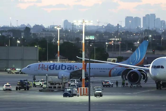 Pilota ferito sul volo FlyDubai, il copilota ha usato l'ascia d'emergenza
