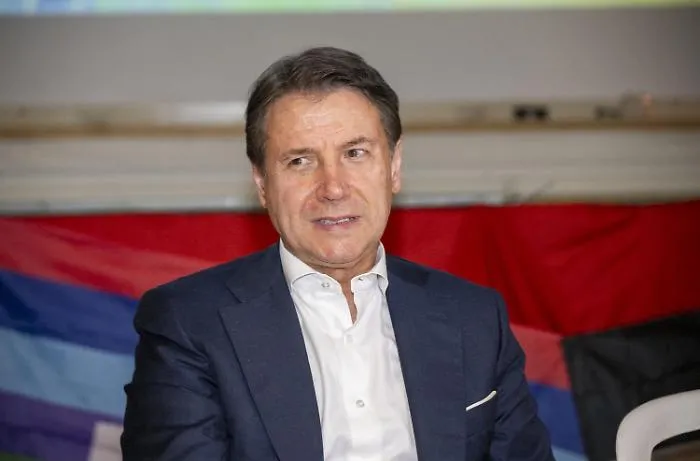 Diciassette anni di M5s, Conte: &laquo;Ci attaccano da ogni parte&raquo;. E Grillo rilancia: &laquo;Ora puntano solo all'arricchimento&raquo;