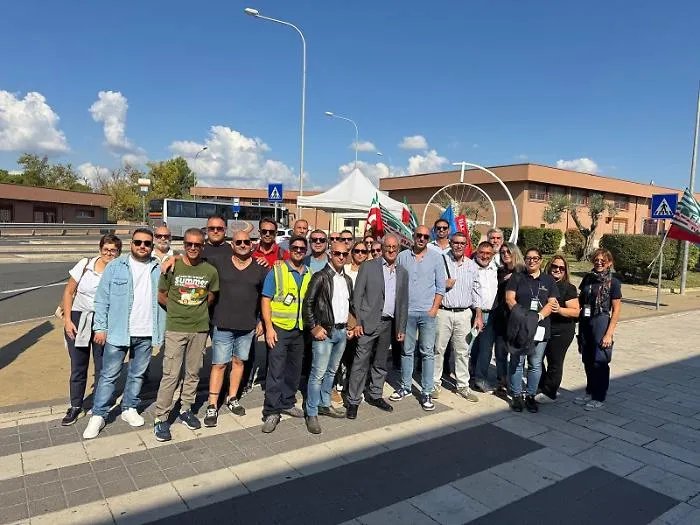 Aeroporto di Comiso, sit in unitario delle organizzazioni sindacali