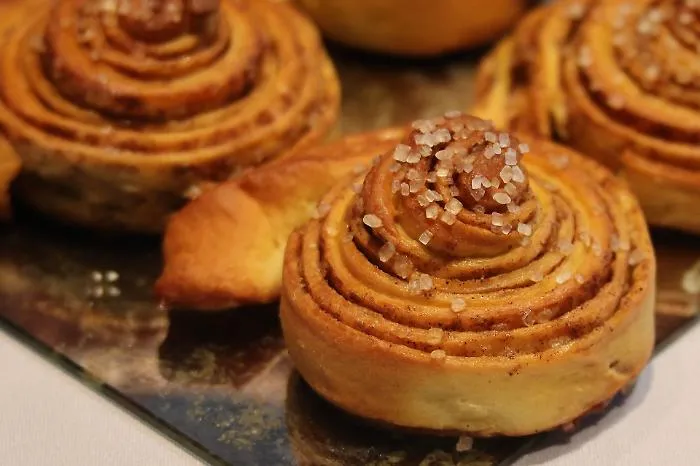 Cinnamon roll o kanelbulle? Le differenze tra la ricetta americana e quella svedese