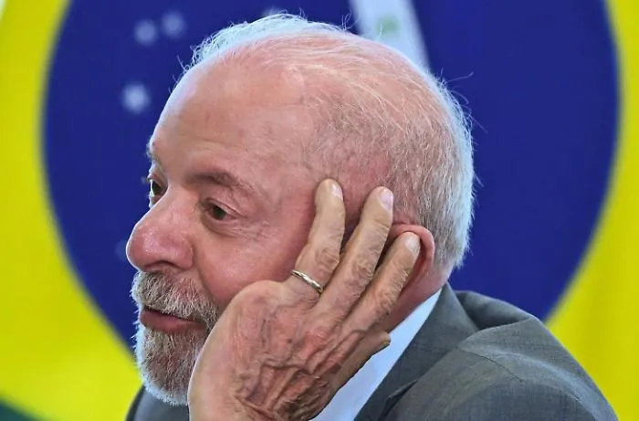 Lula contro Fl&aacute;vio Bolsonaro: idee, alleanze e differenze nella sfida per il Brasile