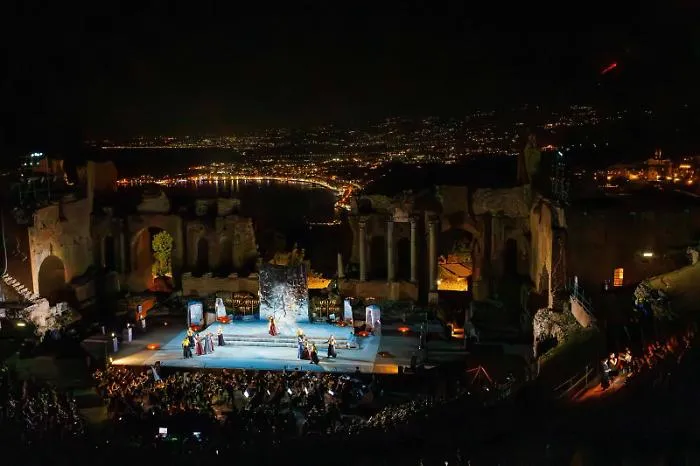 Il Festival Lirico dei Teatri di Pietra infrange ogni record con oltre 90 mila presenze 