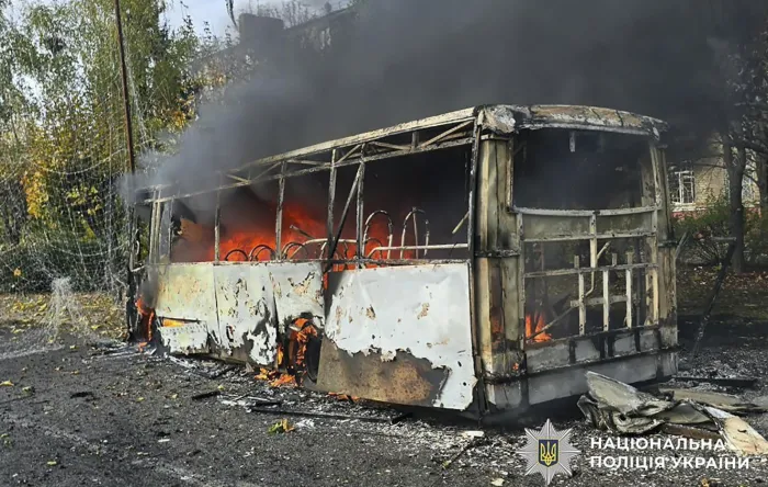 Ucraina, attacco russo a un bus a Kramatorsk: 33 morti e 18 feriti