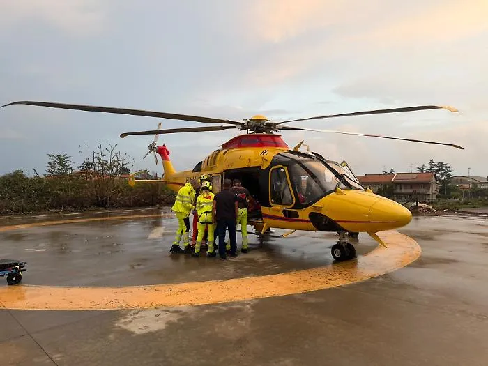 Investita a Mascali: 69enne trasferita in elisoccorso al Cannizzaro dopo lo scontro con una Nissan Juke