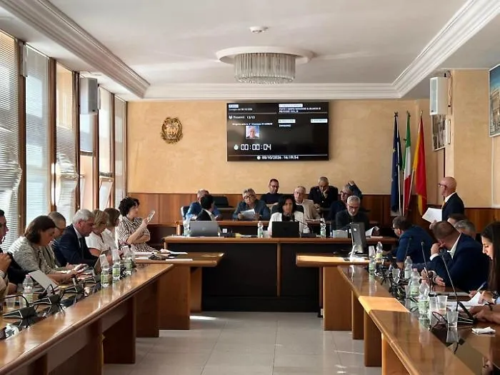 Il Consiglio provinciale di Ragusa approva la quinta variazione al bilancio di previsione 2026/2028