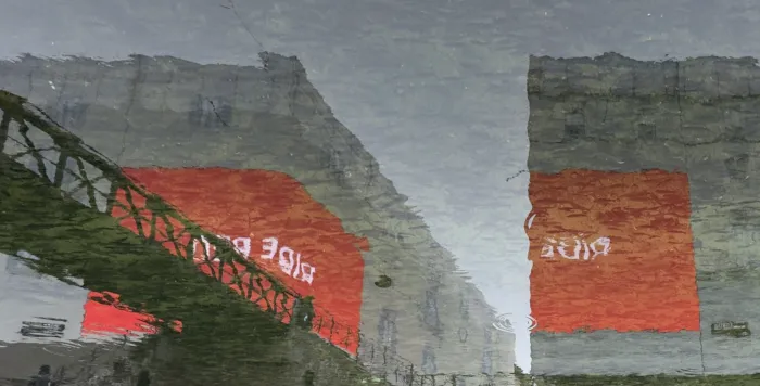 Rallentare lo sguardo: la citt&agrave; che si dissolve