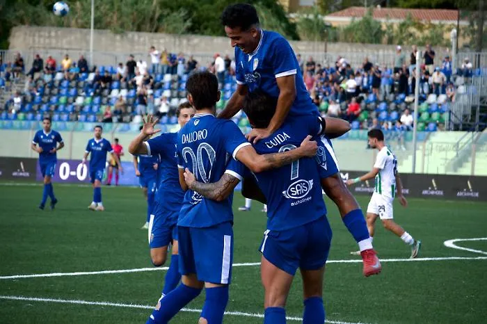 Il Siracusa riparte e cala il tris: Vigor Lamezia battuta 3-0