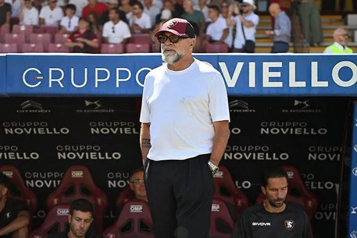 Tensione su Rai 2: insultano Cosmi e l&rsquo;intervista va in cortocircuito 
