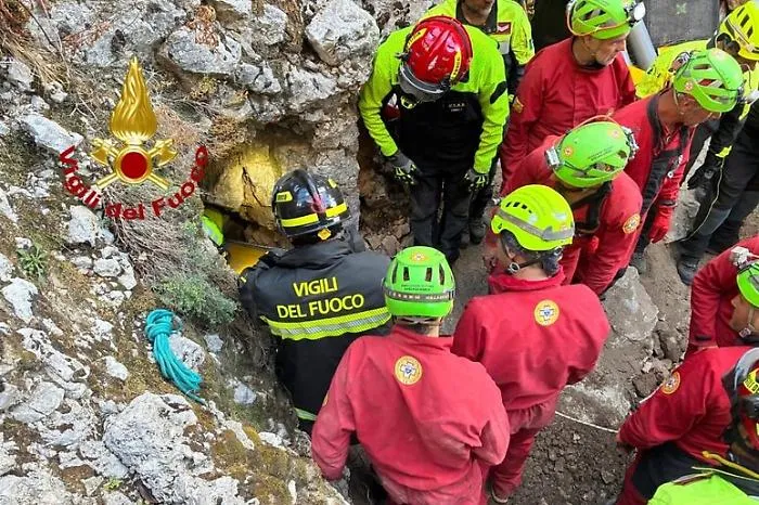 Lo speleologo Luca Olmetto salvo dopo 27 ore: liberato dalla frana a Gorropeddu